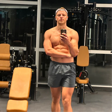 Ronald K. (32 years old)